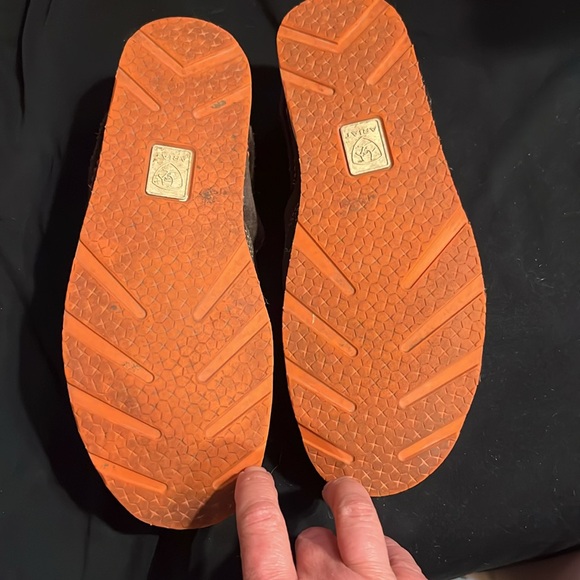 Ariat Womens Chocolate Sunset Serape Cruiser size 8.5 - Picture 3 of 4